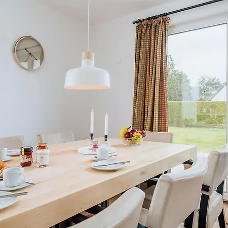 Zur Oie 27 펜션 브레세위츠